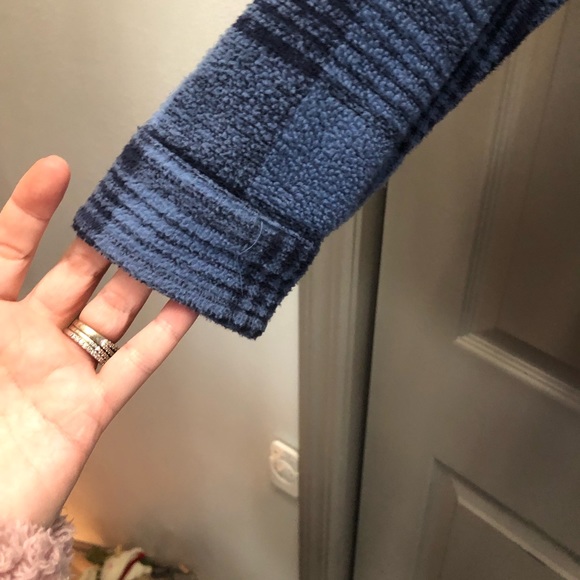 Women’s Flannel - Picture 4 of 5